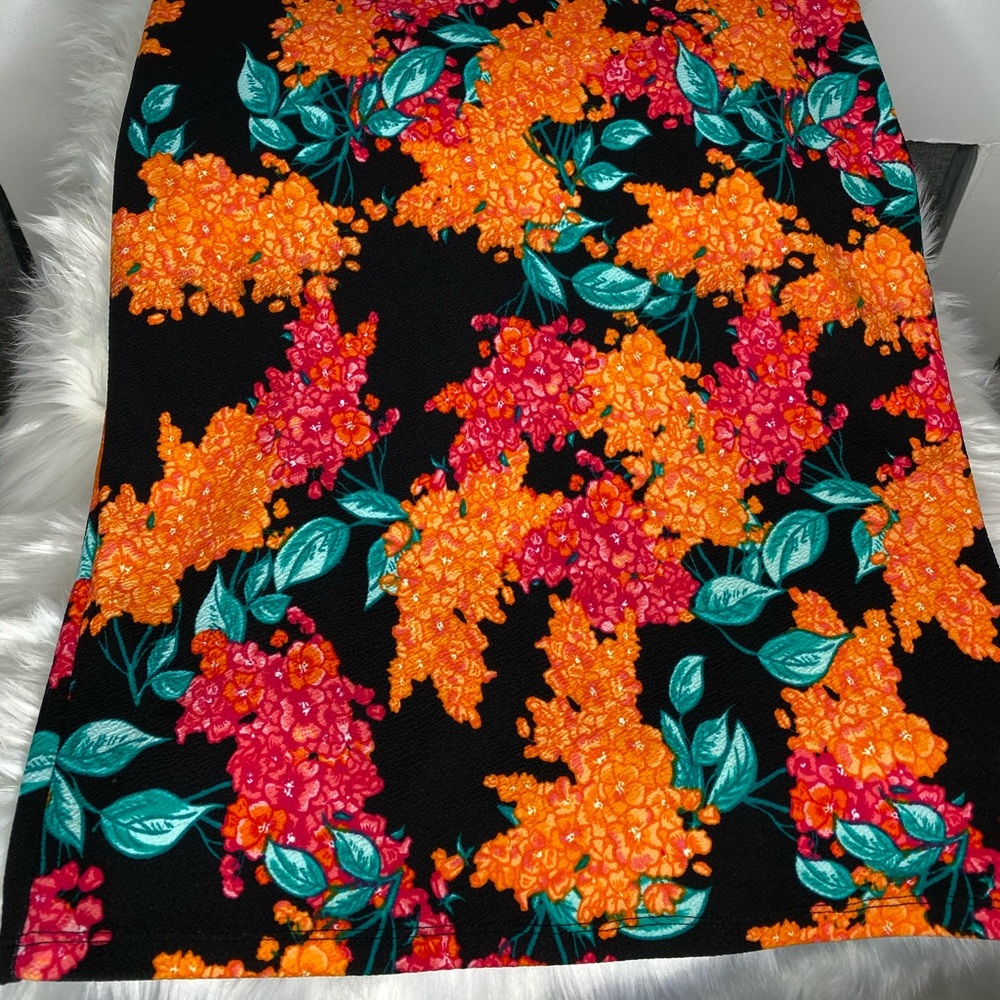Floral pencil skirt